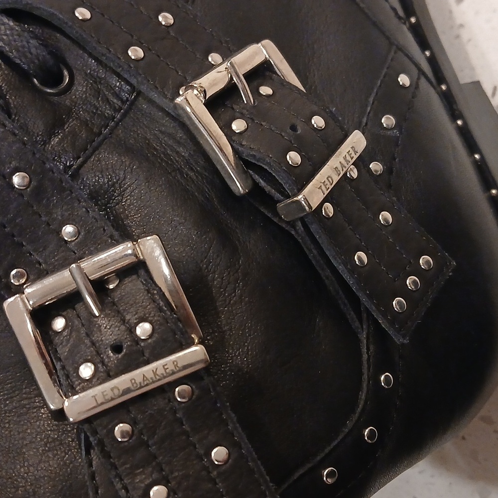 Ted Baker Women Kelanaa Studded Leather Boots Black Size 9.5 - Picture 2 of 11